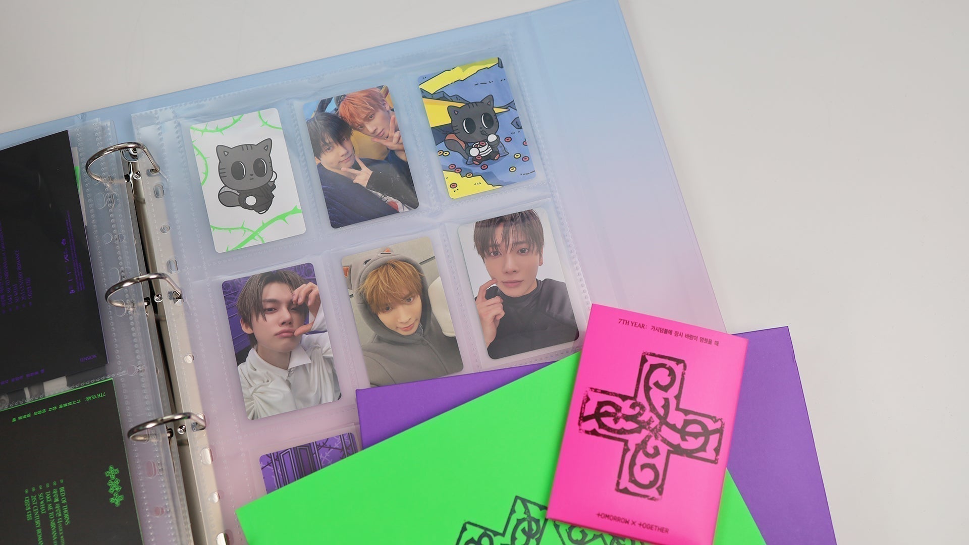Light up TXT's '7TH YEAR: A Moment of Stillness in the Thorns' with a touch of Aurora